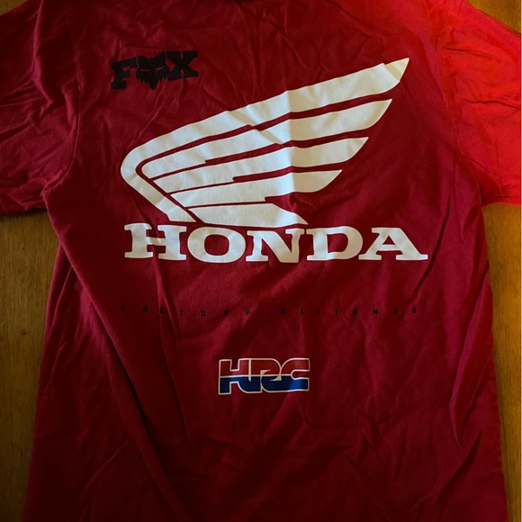 🛍️ 4/$25 T-shirt - Picture 3 of 3